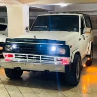 نیسان پاترول 2 در 4 سیلندر، مدل ۱۹۹۳