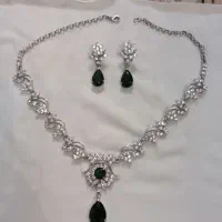 گردنبند وگوشواره