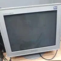 دو عدد مانیتور سامسونگ و ال جی وکیبورد ودوعدد موس