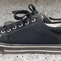 کفش اسپرت سایز ۳۸|کیف، کفش، کمربند|نیشابور, مازول|دیوار