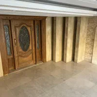 آرژانتین ۳۰۰ متر ( ۷۰۰ بنای قابل استفاده )