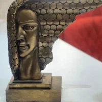 سه عدد مجسمه شیک