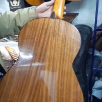 فروش گیتار آدمیرا در حد نو بسیار سالم و خوش دست