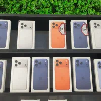 ایفون سری ۱۷ شرکتی و غیر شرکتی به قیمت عمده