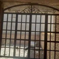 درب و پنجره آهنی|مصالح و تجهیزات ساختمان|صدرا-فارس, فاز ۱|دیوار