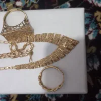 سه قطعه طلا