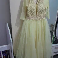 دو عدد لباس مجلسی نو و مانتو