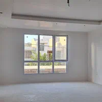 ۱۰۰ متر کلید نخورده، طبقه دوم، جانبازان ۶