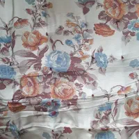 تعدادی تشک پنبه ای و بالش و پتو