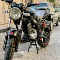 هوندا پیشرو ۲۰۰