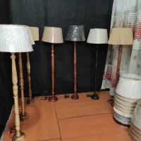 آباژور چوبی خراطی کنار سالنی|چراغ خواب و آباژور|مشهد, خین عرب|دیوار