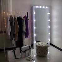 آینه قدی هالیوودی