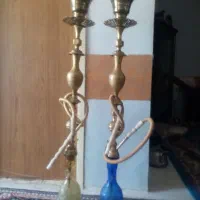 قلیان بزرگ برنجی قدیمی قلمکاری ارتفاع یک ونیم متر|کلکسیون اشیاء عتیقه|نیشابور, فردوسی جنوبی|دیوار