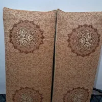 دو عدد پشتی