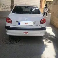 فروش خودرو اس دی وی ۸