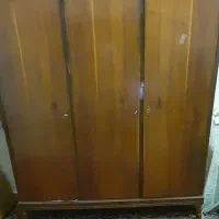 کمد چوبی سه درب در حد نو