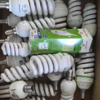 لامپ کم مصرف