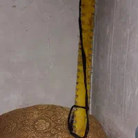 شمشیر سالم بدون زنگ زدگی و همراه رو پوش|کلکسیون اشیاء عتیقه|دلند, |دیوار