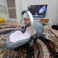 کریر و آغوشی