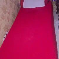 دو عدد تخت  تک نفره