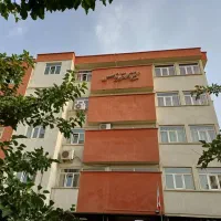 اسخدام نیروی خدماتی.