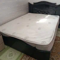 تخت دونفره با تشک رویال