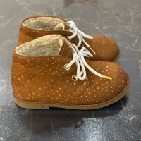 کفش  کتونی بوت دخترانه آدیداس  زارا H&M نایک کیابی|کفش و لباس بچه|تهران, دریاچه شهدای خلیج فارس|دیوار