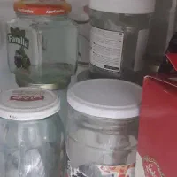 شیشه ترشی و ظروف پلاستیکی