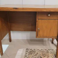 میز تحریر چوبی