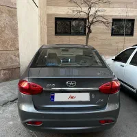 جک J4 خاکستری بیرنگ آپشنال