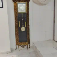 ساعت برنجی ایستاده