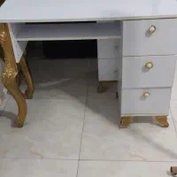 میز ناخن|آرایشگاه و سالن‌های زیبایی|محمدیه-قزوین, |دیوار