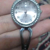 ساعت دخترانه و زنانه