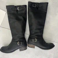 بوت سایز۳۹ چرم از فروشگاه ترافیک خریداری شده|کیف، کفش، کمربند|رشت, دیلمان|دیوار