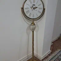 ساعت ایستاده