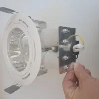 چراغ هالوژن