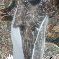 پیراهن زیبا|لباس|رباط‌کریم, رباط‌کریم|دیوار