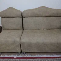 ۲ دست مبل راحتی و کاناپه ای|مبلمان خانگی و میز عسلی|اصفهان, لاله|دیوار