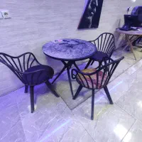 ۳عدد میز گرد.با۴عددصندلی