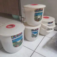 ظرف پلاستیکی