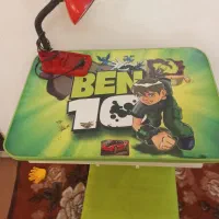 میزتحریر همراه باچراغ مطالعه