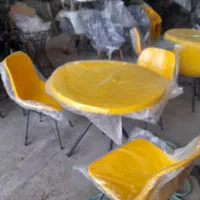 صندلی مخصوص ساندویچی|کافی‌شاپ و رستوران|یزد, |دیوار