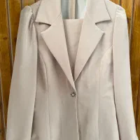 کت و دامن|لباس|نور, |دیوار