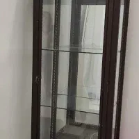 ویترین چوبی یک جفت