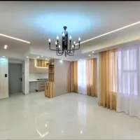 ۸۷ متر ۸ ساله نما ترکیبی سالن پرده خور اشرفی اص
