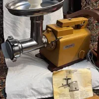 چرخ گوشت باکنشت آلمانی آکبند ۱۵۰ میلیون تومان