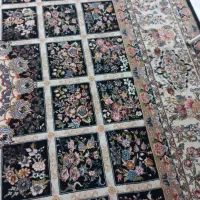 فرش اصل ۷۰۰شانه کاشان زمینه سرمه ای درحدنو