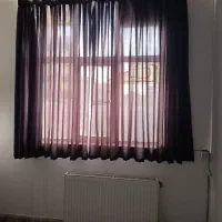 پرده طوسی چین دار|پرده، رانر، رومیزی|مشهد, سجادیه|دیوار