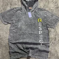 تیشرت کلاه دار سنگشور