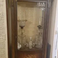 ویترین چوبی جنس چوب گردو  کنده کاری شده عتیقه ۲تا|بوفه، ویترین، کنسول|اصفهان, سعادت‌آباد|دیوار